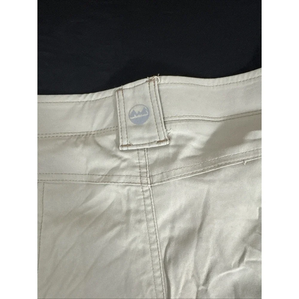 Wrangler tan‎ activewear / trail / hiking shorts - mens 44